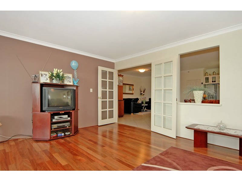 19 Cupello Drive, Swan View WA 6056