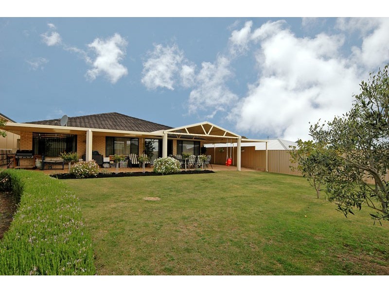 19 Cupello Drive, Swan View WA 6056