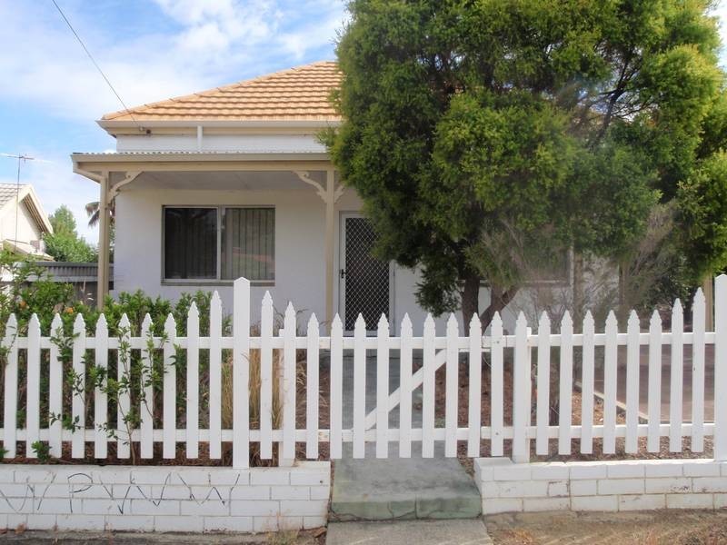 1/18 Holmesdale Road, Woodbridge WA 6056