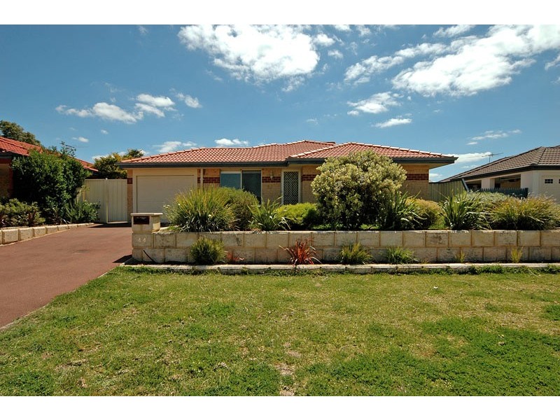 44 Gentle Circle, South Guildford WA 6055