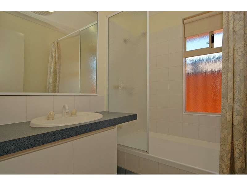 44 Gentle Circle, South Guildford WA 6055