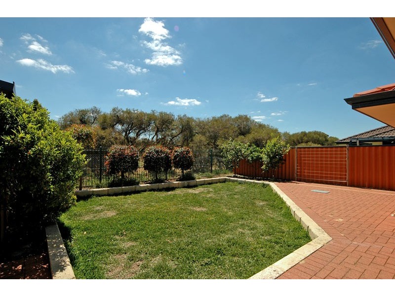 44 Gentle Circle, South Guildford WA 6055