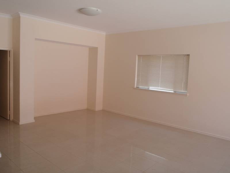 3/36 The Crescent, Midland WA 6056