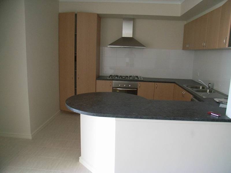 1/24 The Crescent, Midland WA 6056