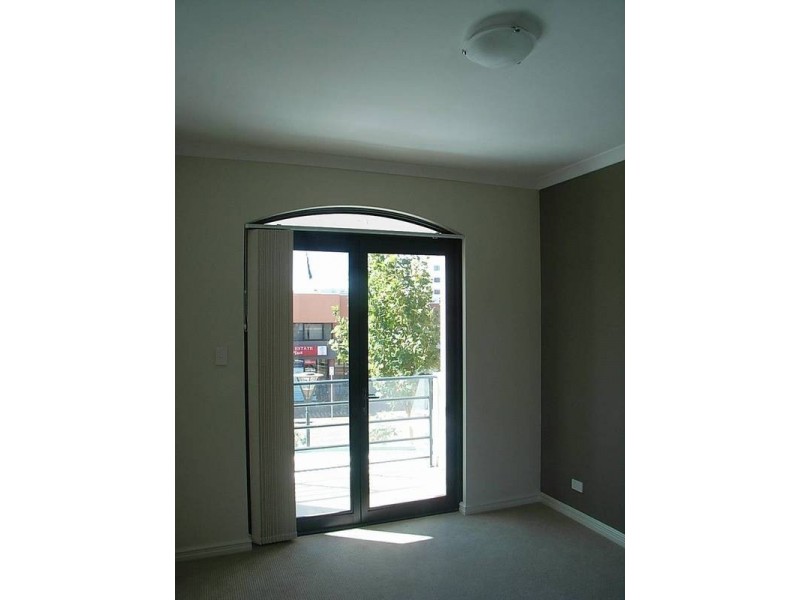 1/24 The Crescent, Midland WA 6056