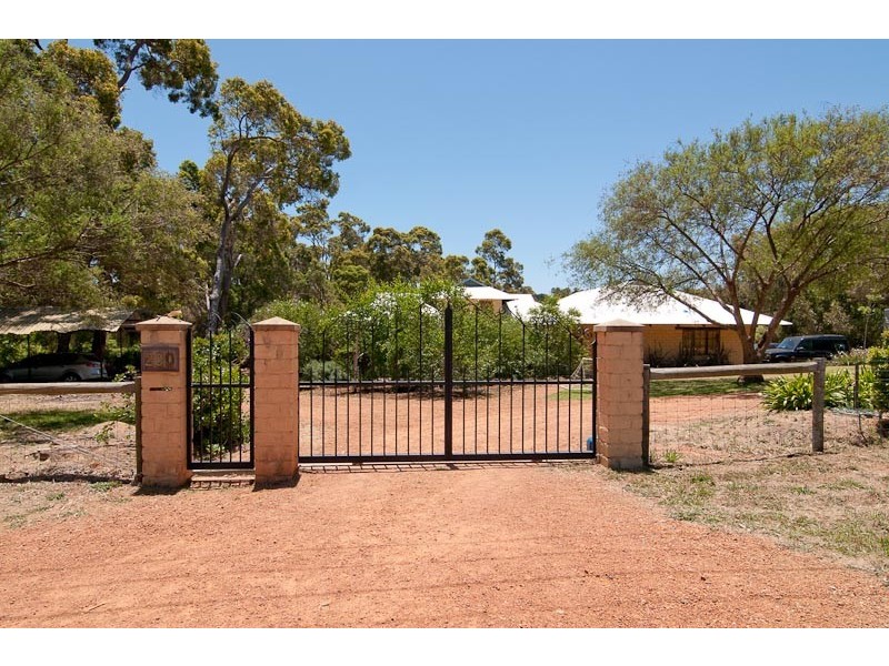 200 Lacey St, Sawyers Valley WA 6074