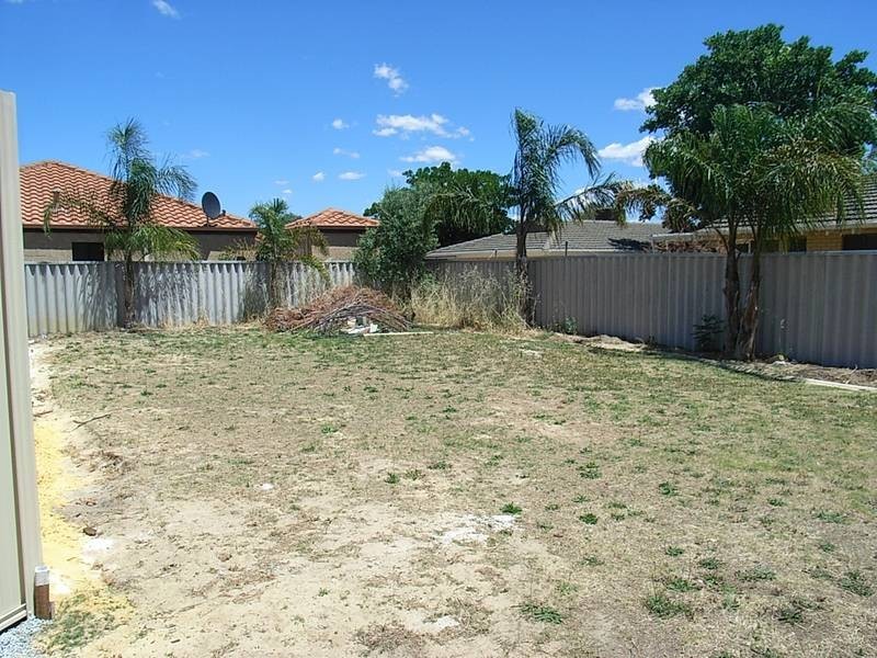 8C Margaret St, Midland WA 6056