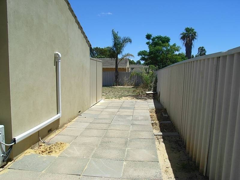 8C Margaret St, Midland WA 6056