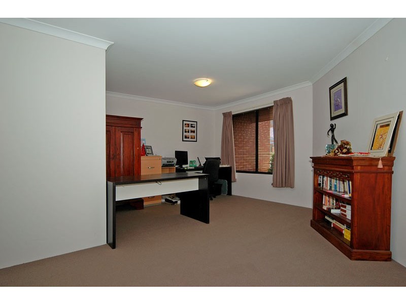 37 Brunswick Bend, Jane Brook WA 6056