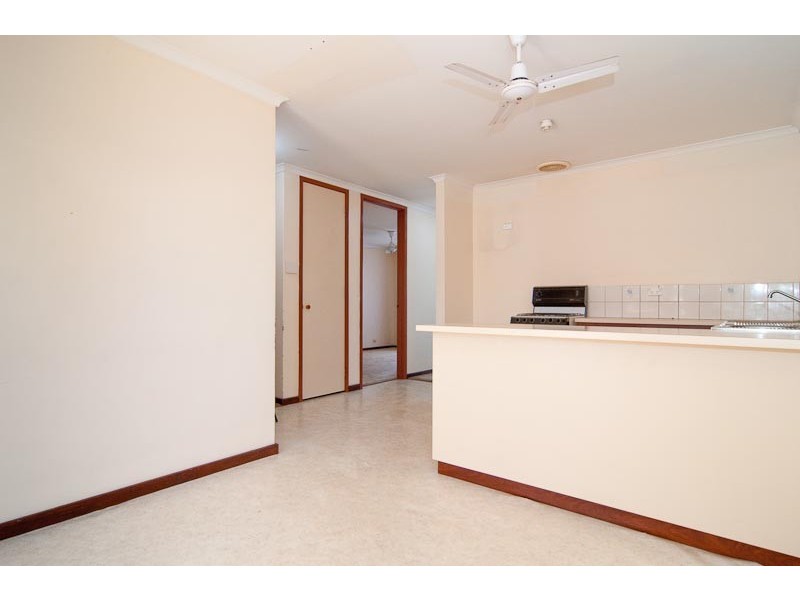 7B Hyde St, Midland WA 6056