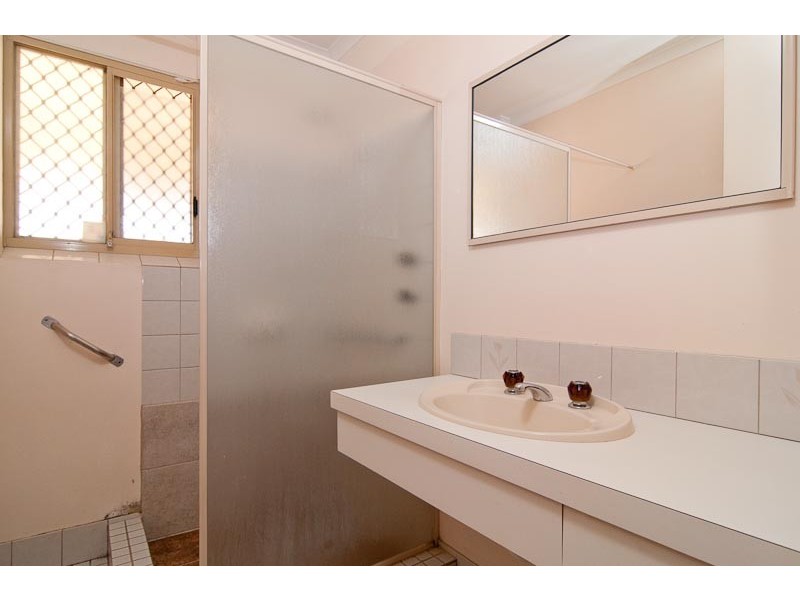 7B Hyde St, Midland WA 6056