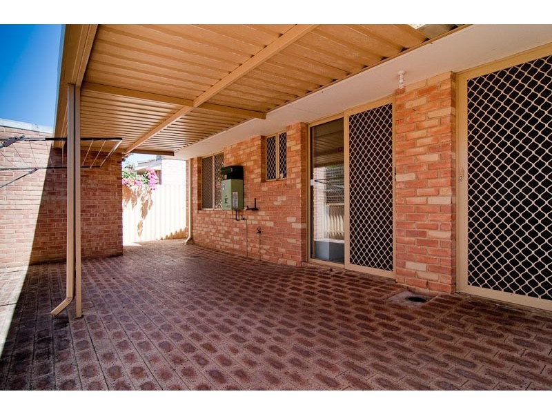 7B Hyde St, Midland WA 6056