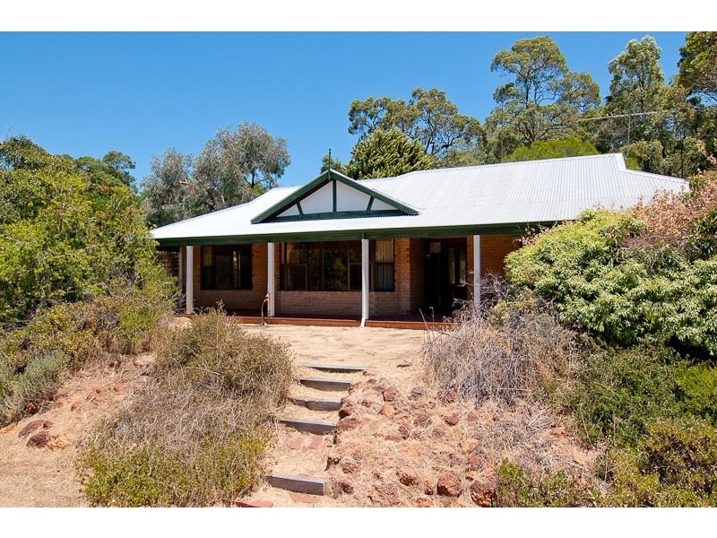 2205 Whitlam St, Mount Helena WA 6082