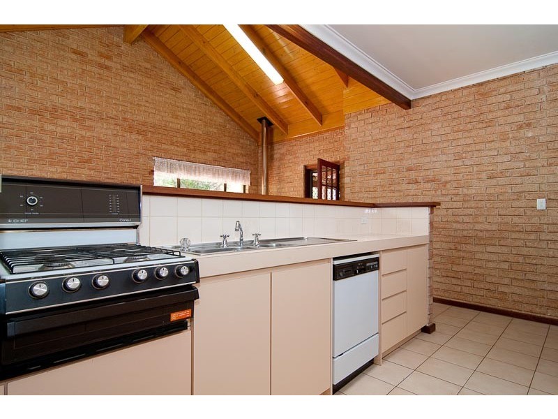 2205 Whitlam St, Mount Helena WA 6082