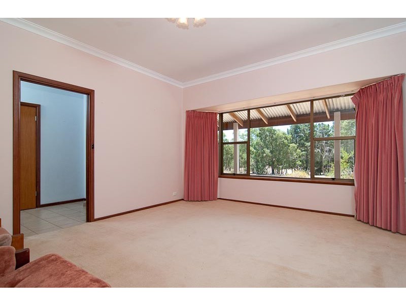 2205 Whitlam St, Mount Helena WA 6082