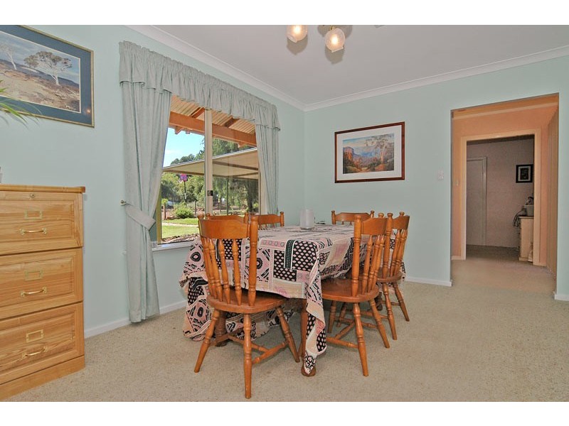 152 Dinsdale Rd, Gidgegannup WA 6083