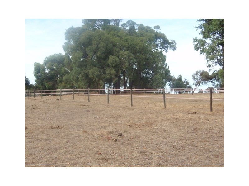 18 Hayes Court, Gidgegannup WA 6083