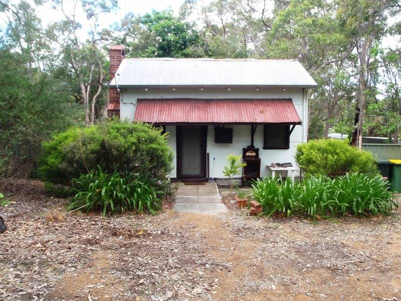 2 Grancey Avenue, Mundaring WA 6073