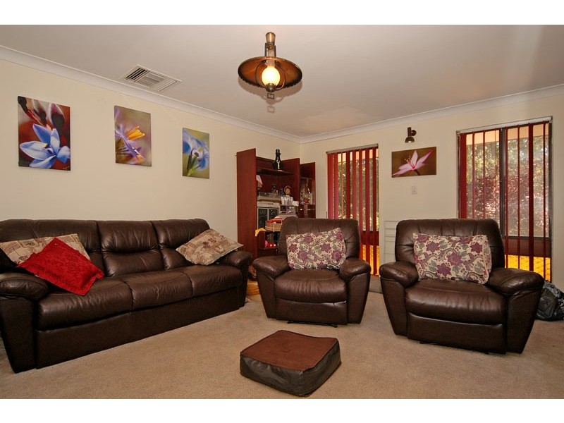 180 Thomas Rd, Glen Forrest WA 6071