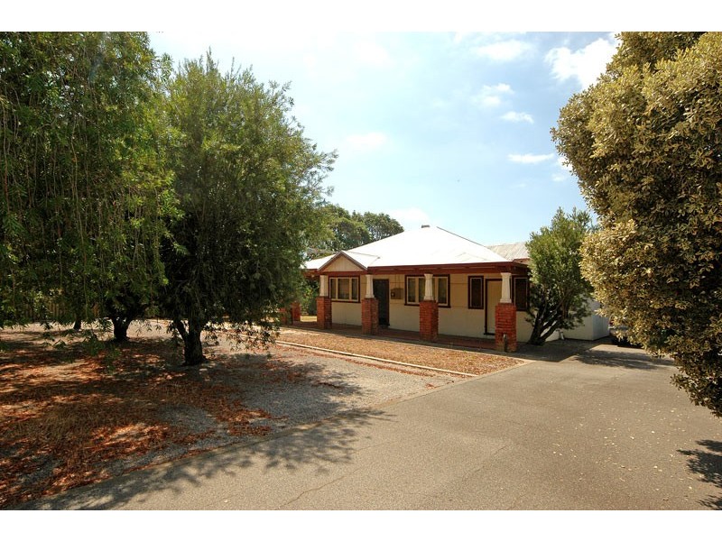 153 Haddrill Rd, Baskerville WA 6056