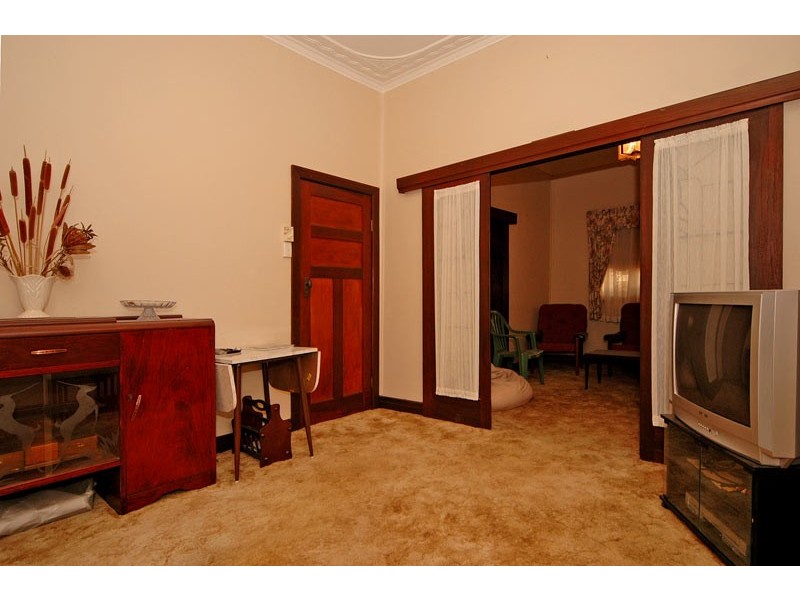 153 Haddrill Rd, Baskerville WA 6056