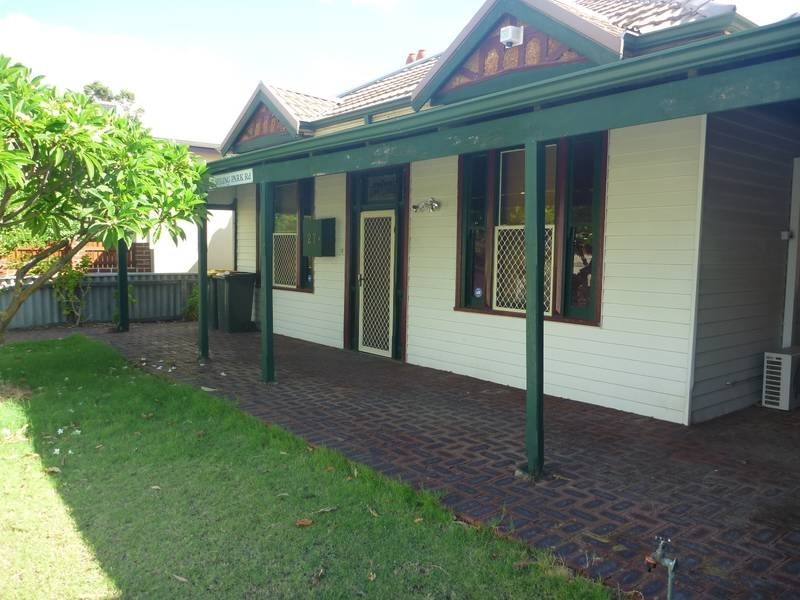 27 Spring Park Road, Midland WA 6056