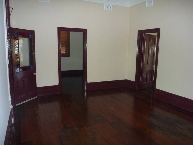 27 Spring Park Road, Midland WA 6056