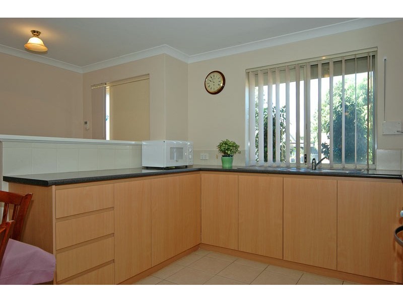1/40 Margaret St, Midland WA 6056
