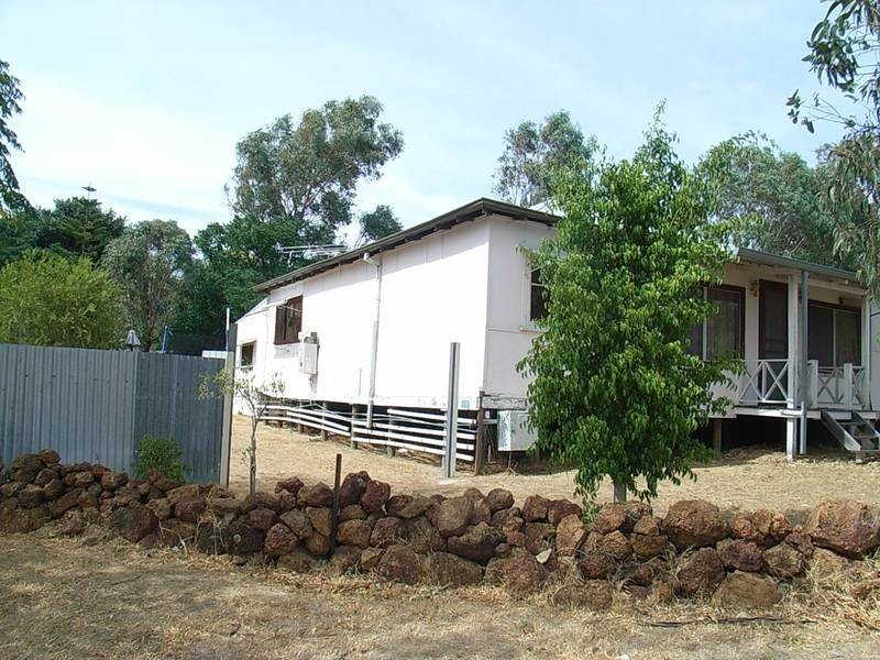 36 Marlboro Rd, Swan View WA 6056
