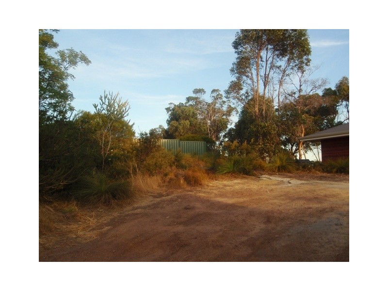 2/5 Wortley Road, Greenmount WA 6056