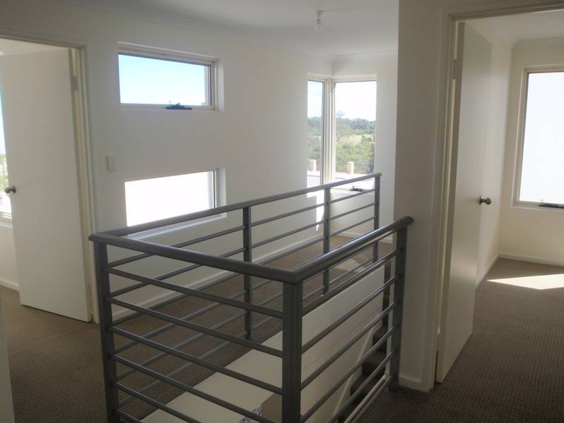 2/61 Aquaviva Circle, Viveash WA 6056