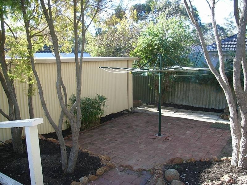 33 Cara Road, Greenmount WA 6056