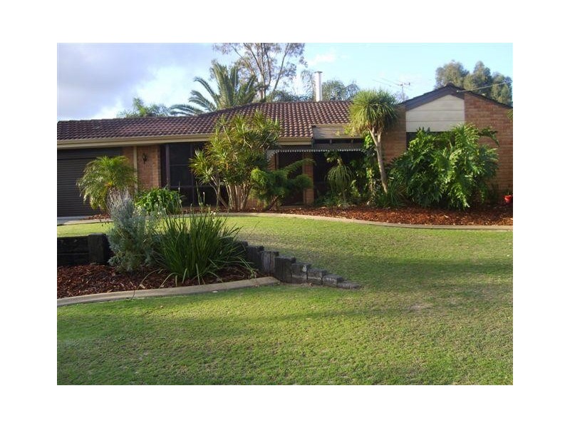 20 Essex Street, Forrestfield WA 6058