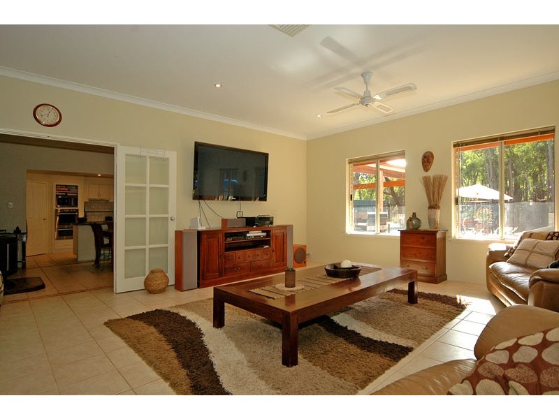 1100 Wildberry Drive, Stoneville WA 6081