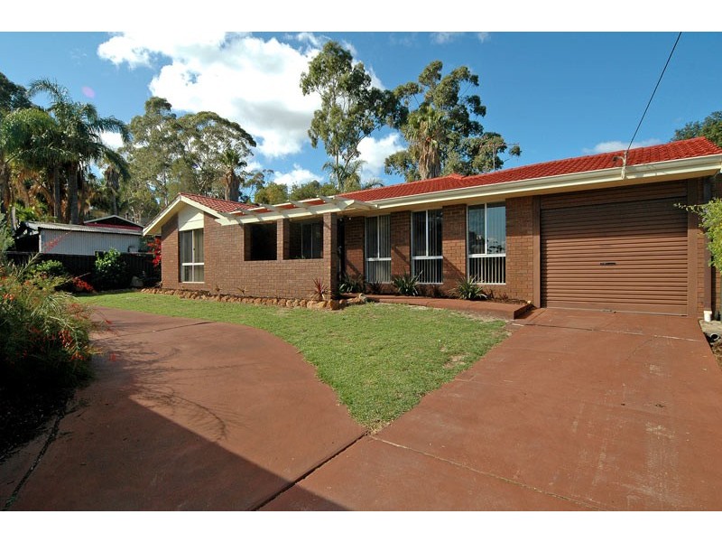 16 Alandale Road, Greenmount WA 6056