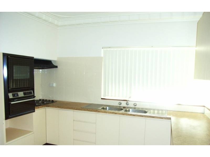 11 Templeman Place, Midland WA 6056