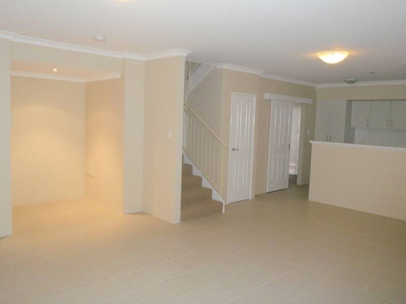 1/32 North Street, Midland WA 6056