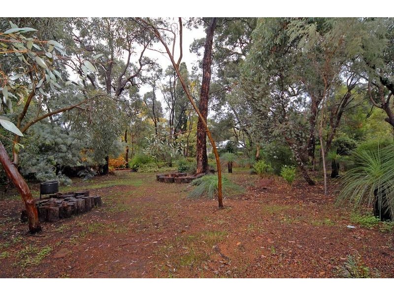 10 Carstairs Road, Darlington WA 6070