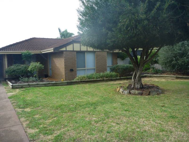 101 Blackadder Road, Swan View WA 6056