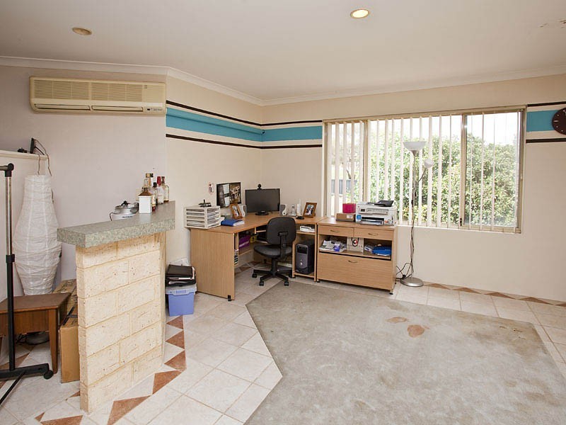 41 Cupello Drive, Swan View WA 6056