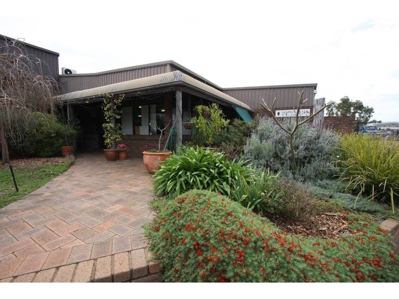 22-24 Stanhope Gardens, Midvale WA 6056