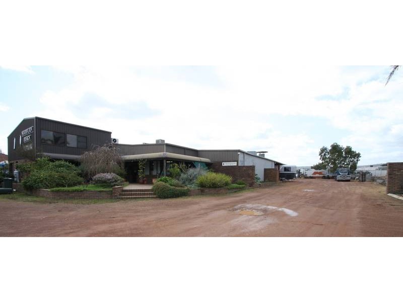 22-24 Stanhope Gardens, Midvale WA 6056