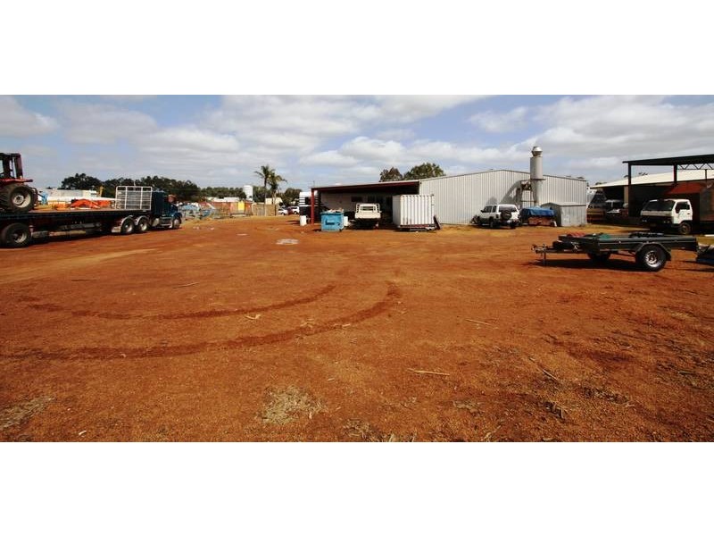 22-24 Stanhope Gardens, Midvale WA 6056