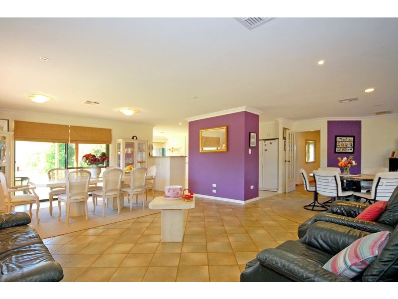 61 Nolan Avenue, Upper Swan WA 6069