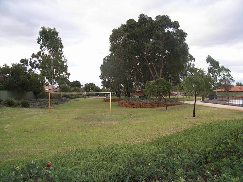 4/9 North Street, Midland WA 6056