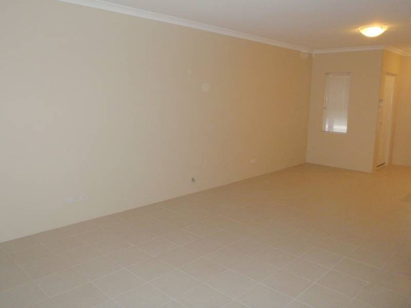 2/32 North Street, Midland WA 6056