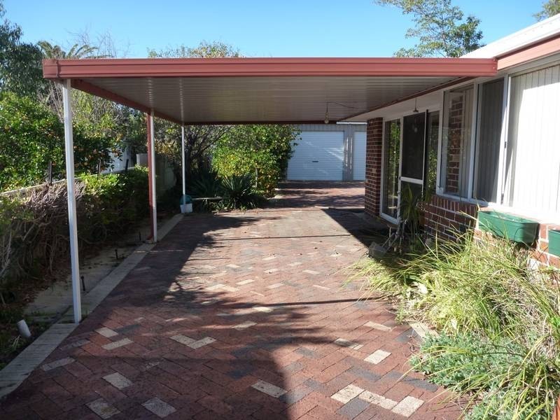 122 Riverview Avenue, South Guildford WA 6055