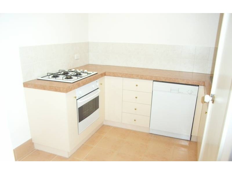 8/6 Lansing Street, Queens Park WA 6107