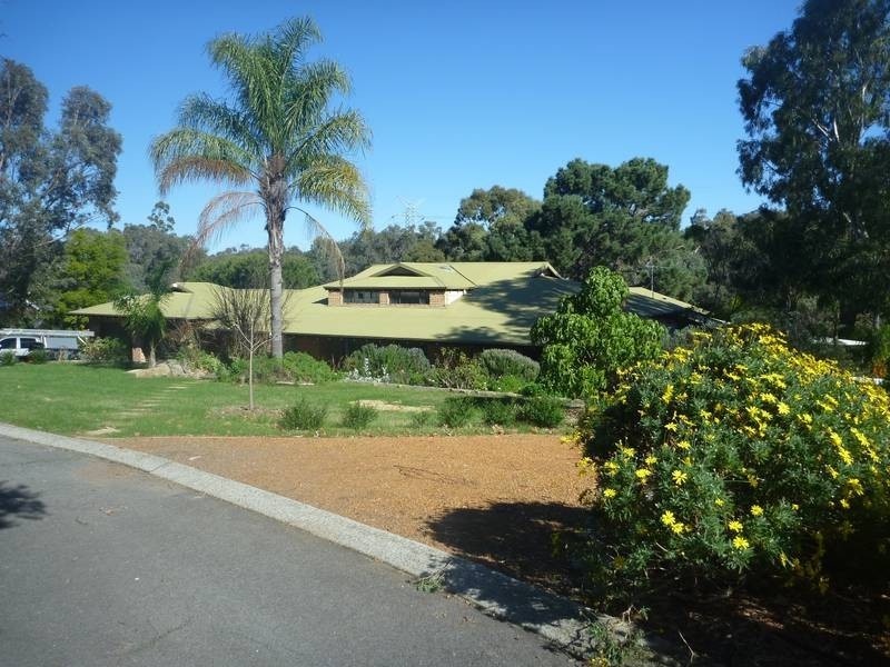 1220 Katharine Street, Helena Valley WA 6056