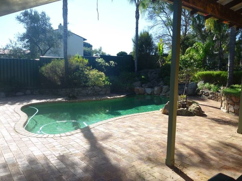 1220 Katharine Street, Helena Valley WA 6056